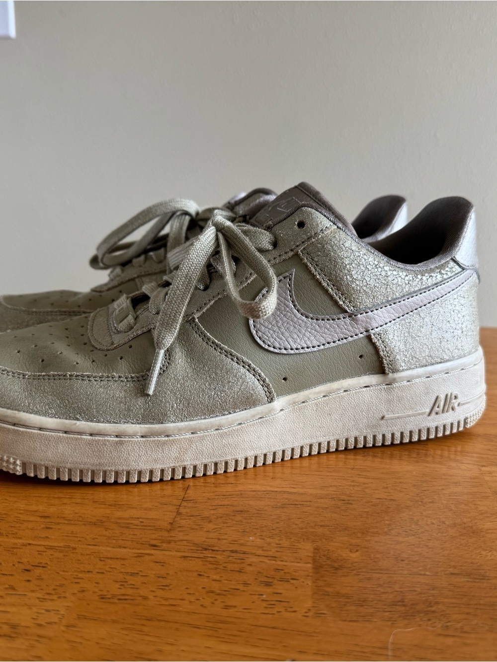 Nike Women’s Sz 9.5 Air Force 1 Neutral Olive Shoes